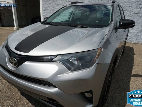 Used 2018 Toyota RAV4 Adventure AWD/4WD image 5
