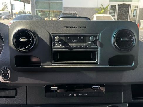 New 2025 Mercedes-Benz Sprinter 2500 image 22