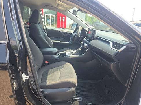 Used 2020 Toyota RAV4 LE w/ All Weather Liner Package AWD/4WD image 23
