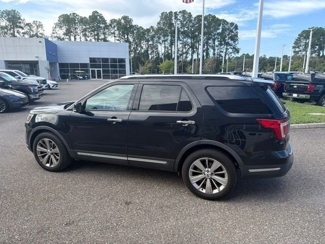 Used 2019 Ford Explorer Limited w/ Class III Trailer Tow Package FWD image 9