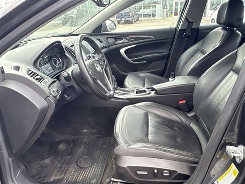 Used 2017 Buick Regal Premium image 18