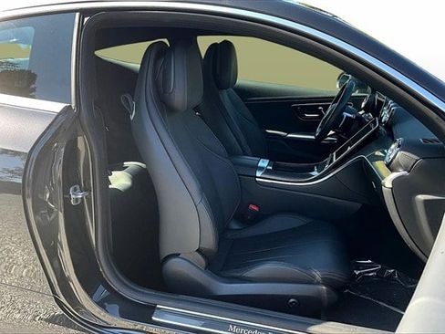 Certified 2025 Mercedes-Benz CLE 300 4MATIC Coupe image 33