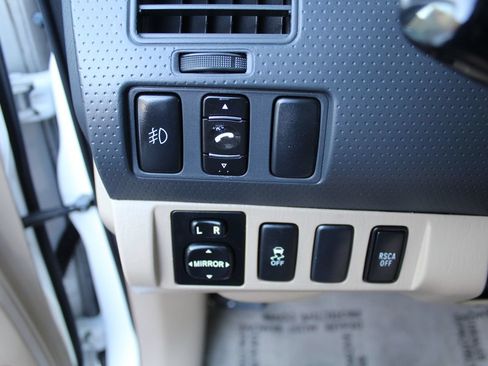 Used 2009 Toyota Tacoma PreRunner RWD image 26