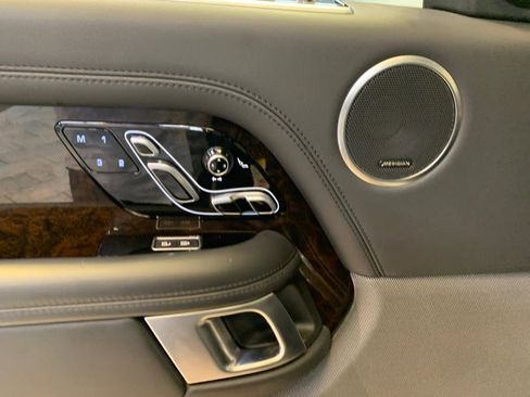 Used 2022 Land Rover Range Rover Westminster Edition image 15
