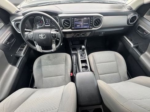 Used 2022 Toyota Tacoma SR5 w/ SR5 Appearance Package (SM) RWD image 20