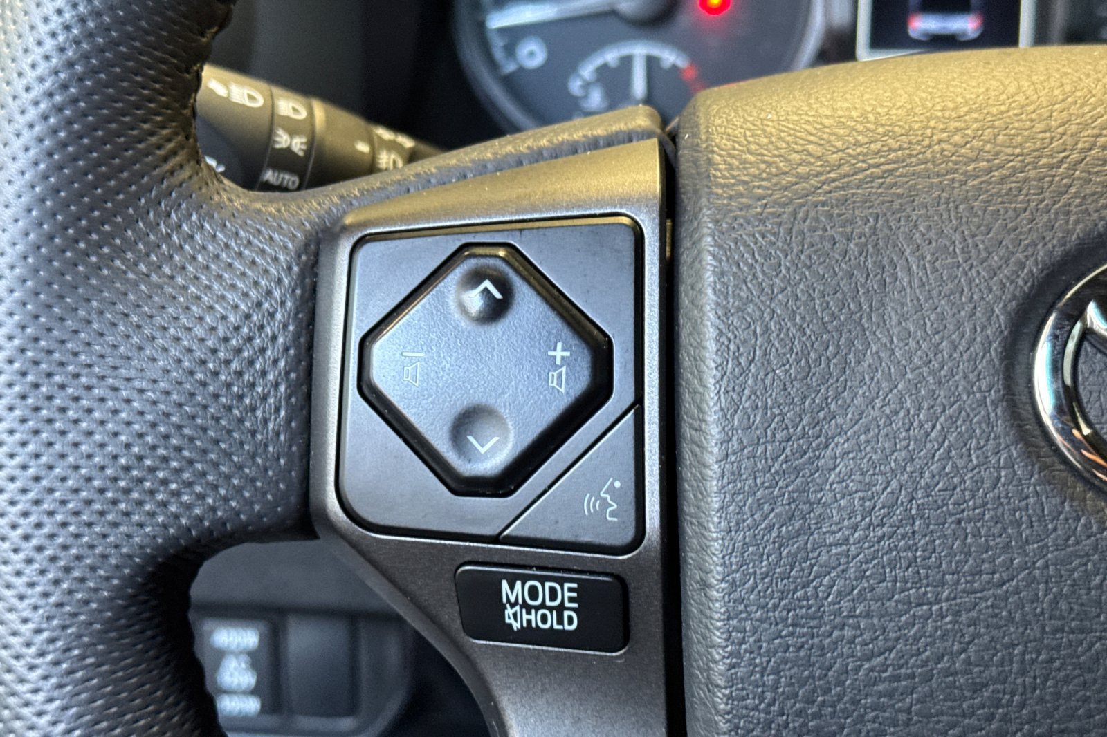 Used 2023 Toyota Tacoma TRD Sport w/ Black Out Package (TMS) RWD image 28