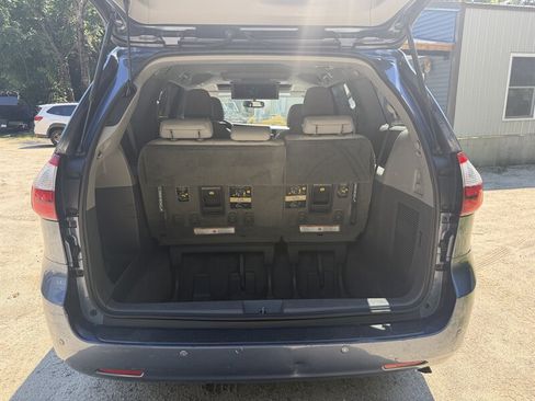 Used 2015 Toyota Sienna XLE Premium AWD/4WD image 13