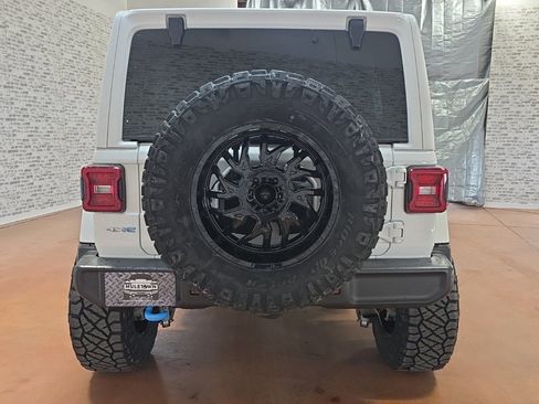 Used 2022 Jeep Wrangler Unlimited Sahara image 7