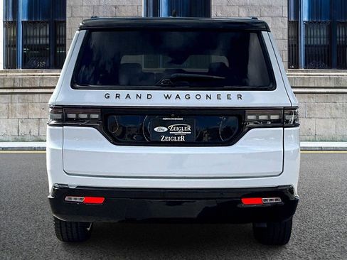 Used 2024 Jeep Grand Wagoneer L Series II w/ Quick Order Packagew 28T AWD/4WD image 4