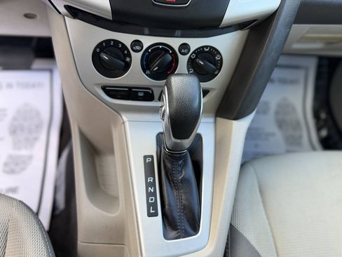 Used 2012 Ford Focus SE FWD image 15