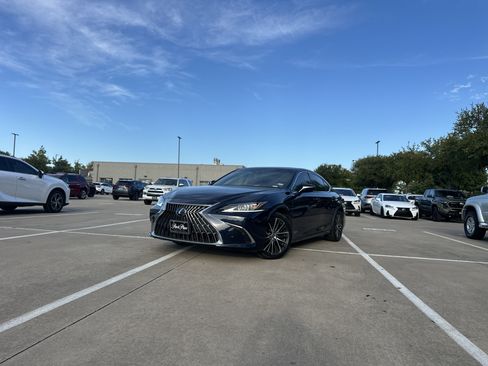 Used 2023 Lexus ES 350 w/ Premium Package FWD image 1