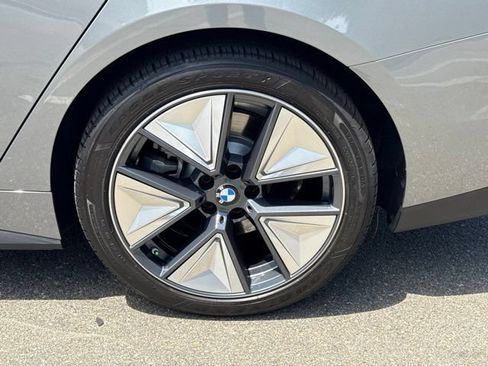 Used 2026 BMW i4 eDrive40 w/ Premium Package RWD image 15