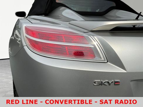 Used 2007 Saturn Sky Red Line RWD image 23