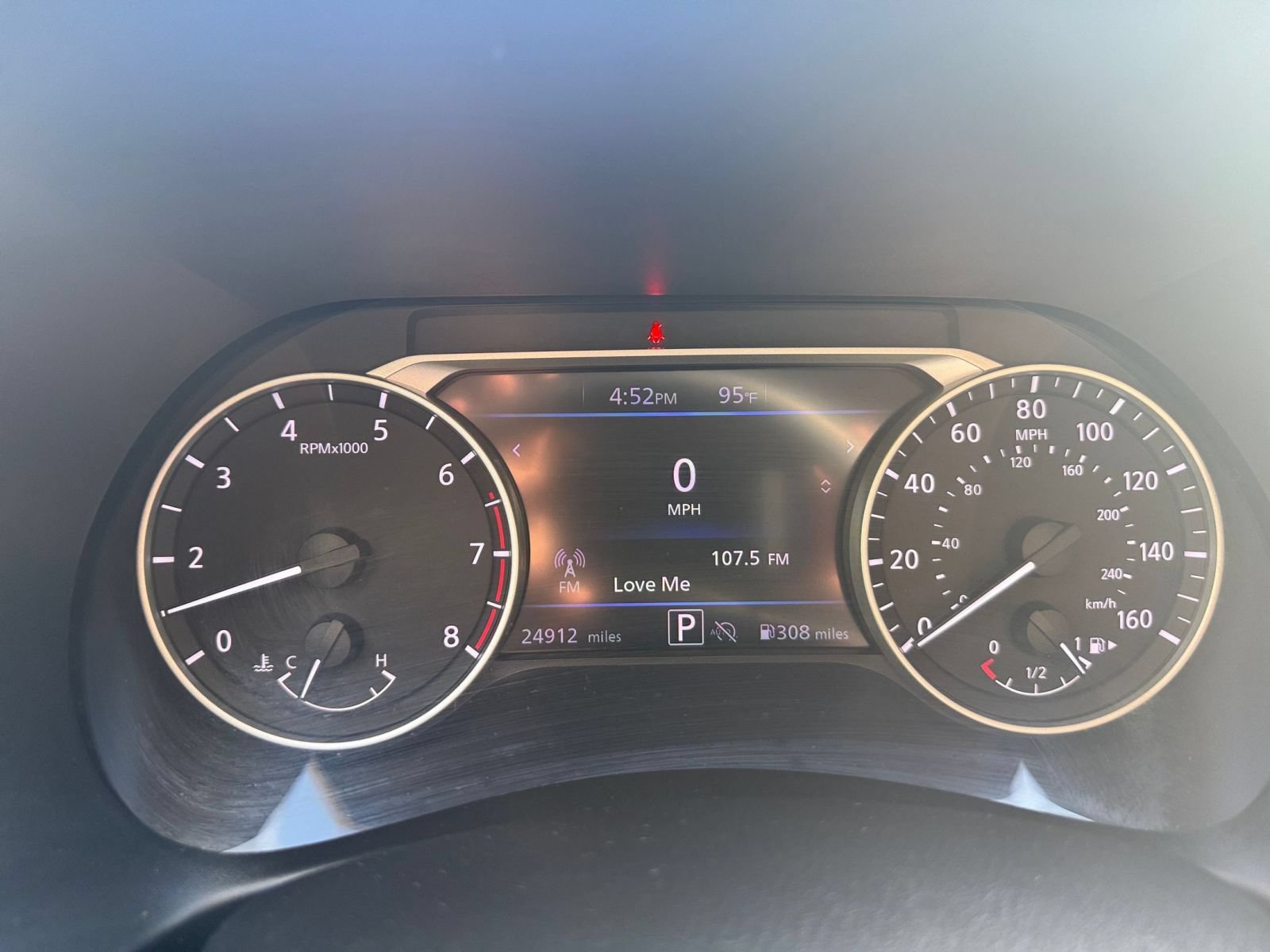 Used 2025 Nissan Sentra SV FWD image 37