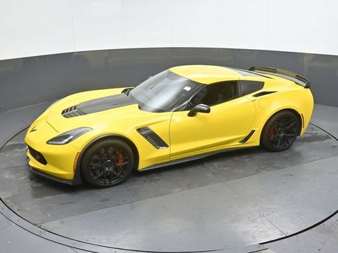 Used 2016 Chevrolet Corvette Z06 w/ Z07 Performance Package image 32