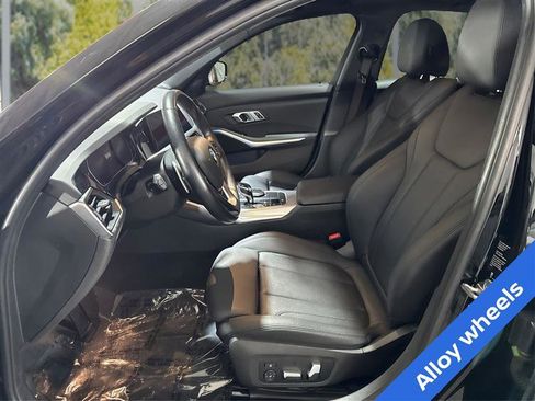 Used 2021 BMW 330i xDrive Sedan w/ Convenience Package image 9