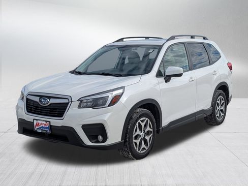 Used 2021 Subaru Forester Premium image 3