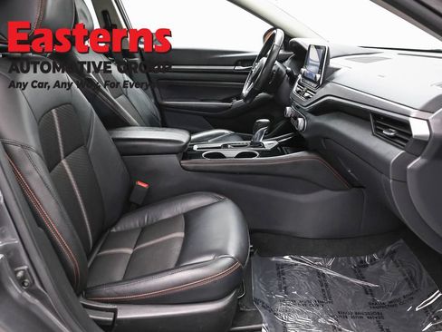 Used 2023 Nissan Altima 2.5 SR FWD image 24
