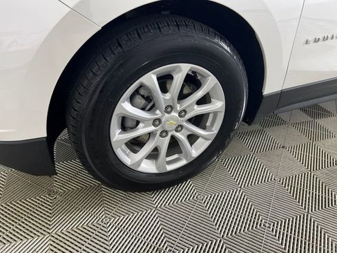 Used 2021 Chevrolet Equinox LT FWD image 24