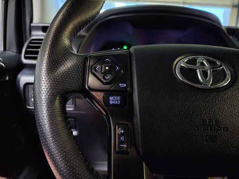 Used 2019 Toyota 4Runner TRD Off-Road Premium w/ Phone Cable & Charge Package image 31