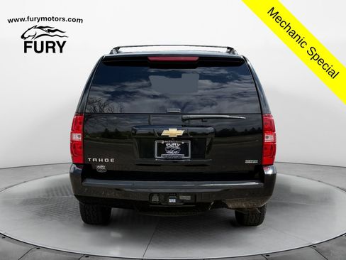 Used 2011 Chevrolet Tahoe LT w/ Suspension Package, Off-Road AWD/4WD image 4