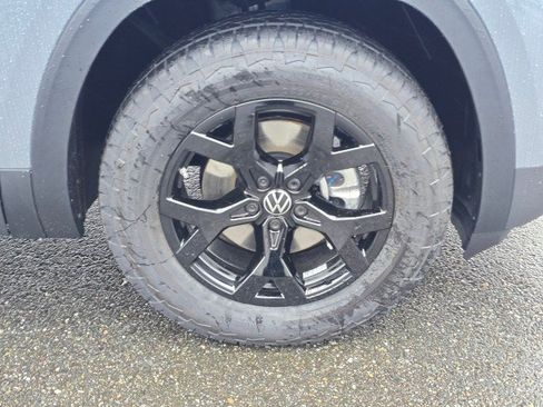 New 2026 Volkswagen Atlas Peak Edition AWD/4WD image 9