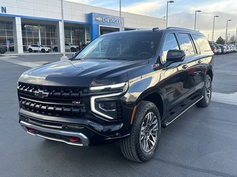 Certified 2025 Chevrolet Suburban Z71 image 31