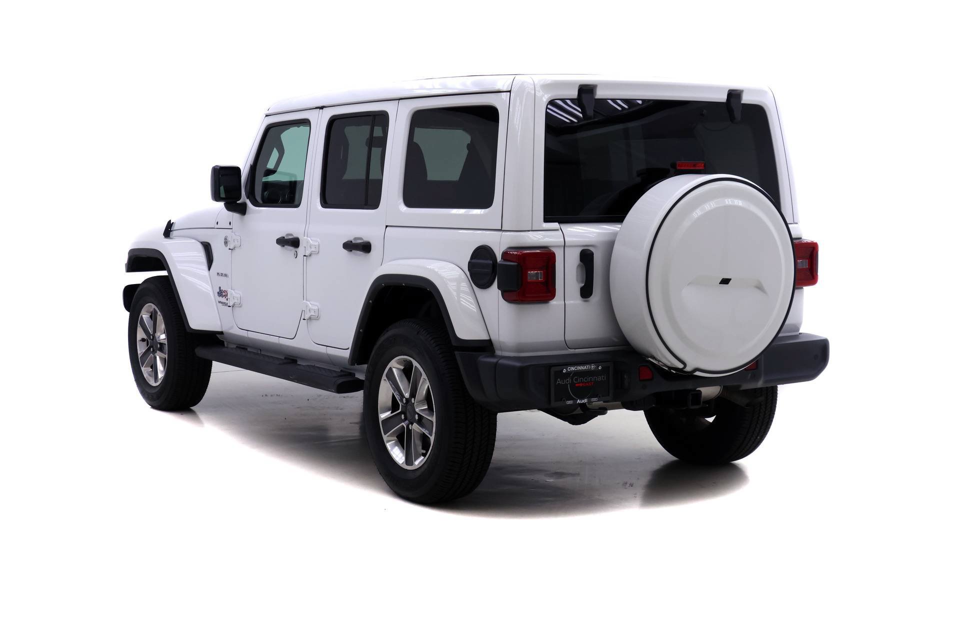 Used 2021 Jeep Wrangler Unlimited Sahara w/ LED Lighting Group AWD/4WD image 5