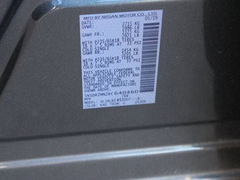 Used 2019 Nissan Pathfinder S image 28