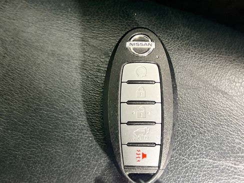 Used 2021 Nissan Rogue SL FWD image 35