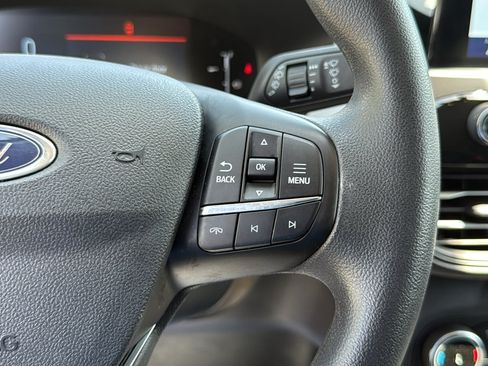 Used 2025 Ford Escape Active AWD/4WD image 13