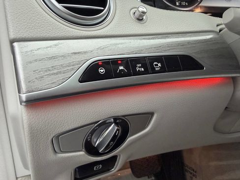 Used 2015 Mercedes-Benz S 550 S 550 4dr Sedan image 20