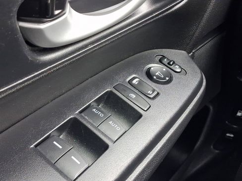 Used 2021 Honda CR-V Special Edition image 12