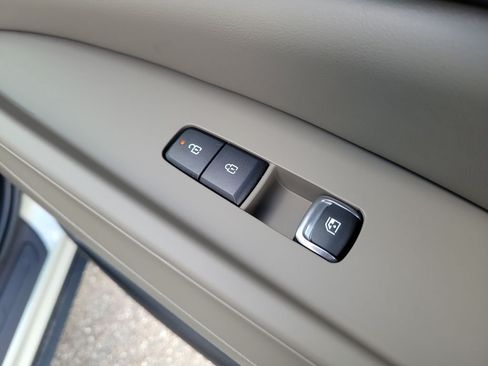New 2026 Kia Carnival SX FWD image 11
