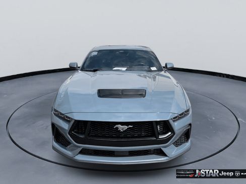 Used 2024 Ford Mustang GT RWD image 2