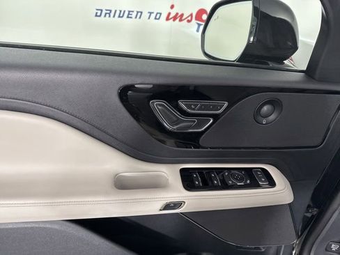 New 2025 Lincoln Aviator 2WD w/ Jet Appearance Package image 16