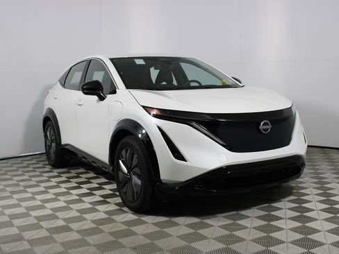 Used 2024 Nissan Ariya FWD image 19