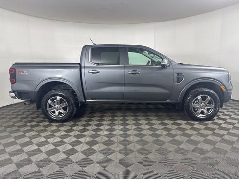 Used 2025 Ford Ranger Lariat w/ FX4 Off-Road Package image 2