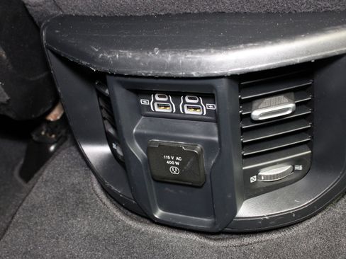 Used 2022 RAM 3500 Big Horn w/ Level C Equiment Group AWD/4WD image 17