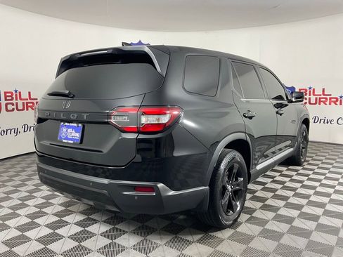 Used 2023 Honda Pilot EX-L image 3