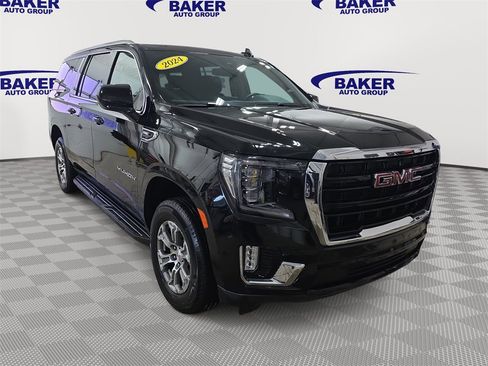 Used 2024 GMC Yukon XL SLE w/ Gmc Pro Safety Plus Package image 3
