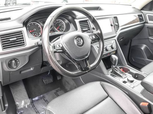 Used 2018 Volkswagen Atlas SE AWD/4WD image 4