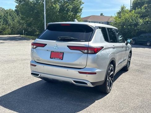 Used 2022 Mitsubishi Outlander SE AWD/4WD image 5