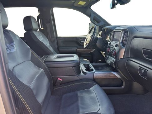 Used 2021 Chevrolet Silverado 2500 High Country w/ Z71 Off-Road Package image 18