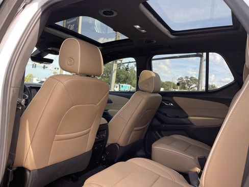 Certified 2023 Chevrolet Traverse Premier image 18