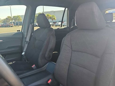 Used 2022 Honda Pilot Sport image 13