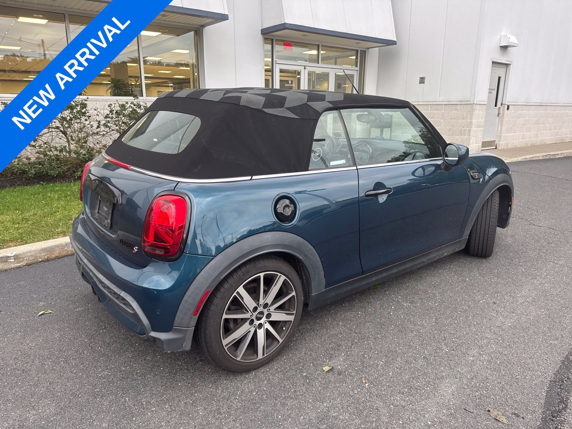 Used 2022 MINI Cooper S w/ Sidewalk Package FWD image 2