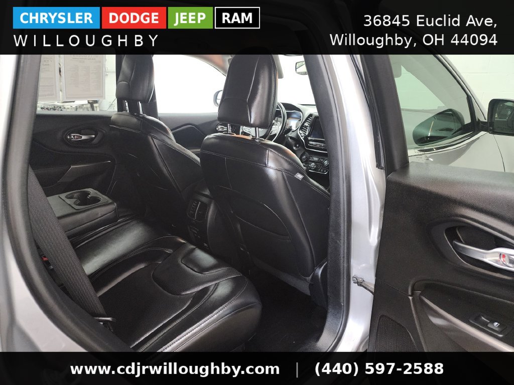 Used 2020 Jeep Cherokee Limited w/ Advanced Safety Group AWD/4WD image 32