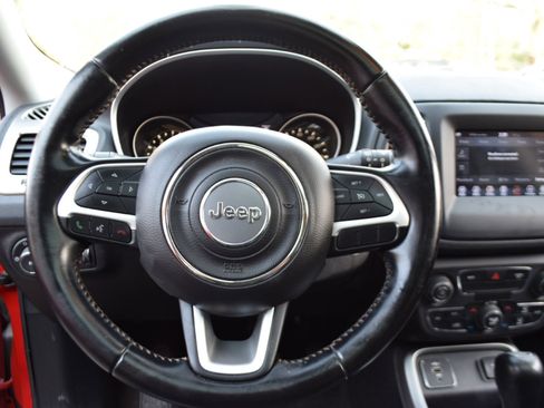 Used 2020 Jeep Compass Latitude w/ Popular Equipment Group image 12