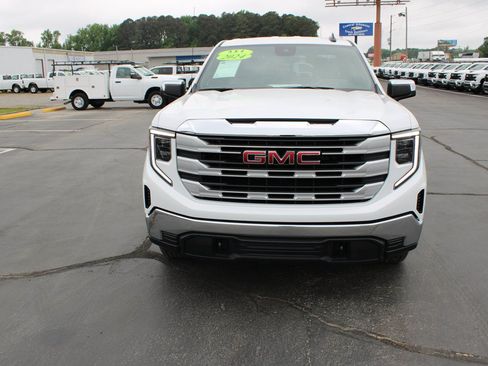 Used 2024 GMC Sierra 1500 SLE AWD/4WD image 8